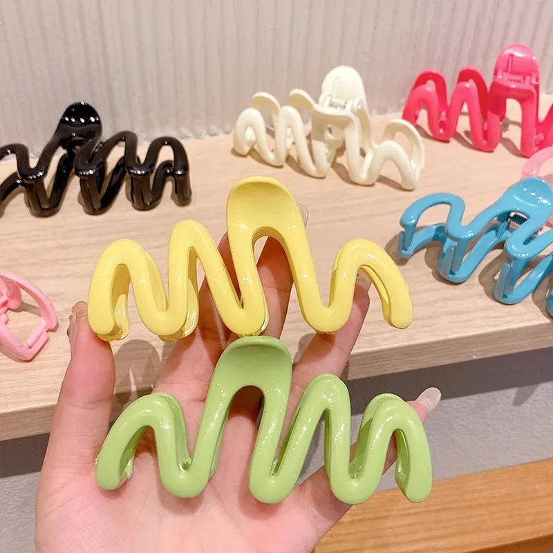 New Colorful Jelly Wave Hair Claw Hairpin Women Girls Fashion Design Korean Sweet Simple Irregular Hair Clip Headwear Wholesale